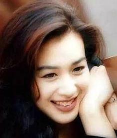 林韦君年轻时照片,从青涩校园照看偶像蜕变之路