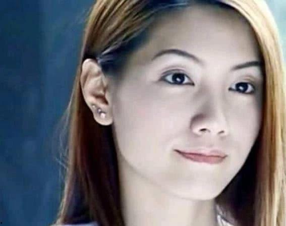 林韦君年轻时照片,从青涩校园照看偶像蜕变之路