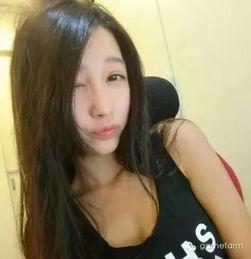 短发大胸美女主播