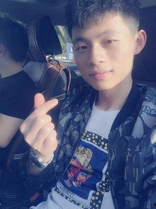 杨天赐个人资料,才华横溢的青年才俊，揭秘他的成长之路