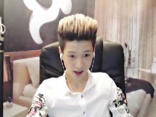 杨天赐个人资料,才华横溢的青年才俊，揭秘他的成长之路